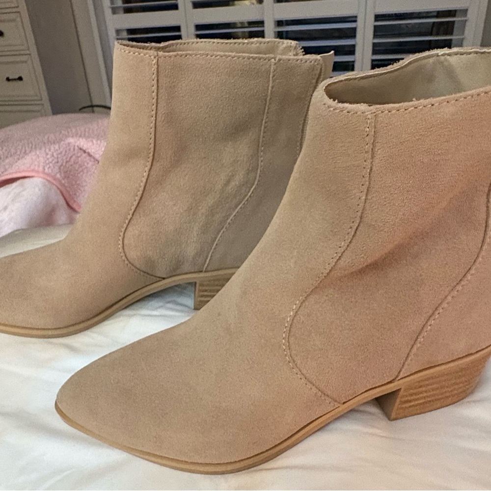 Dolce Vita Beige Ankle Booties
